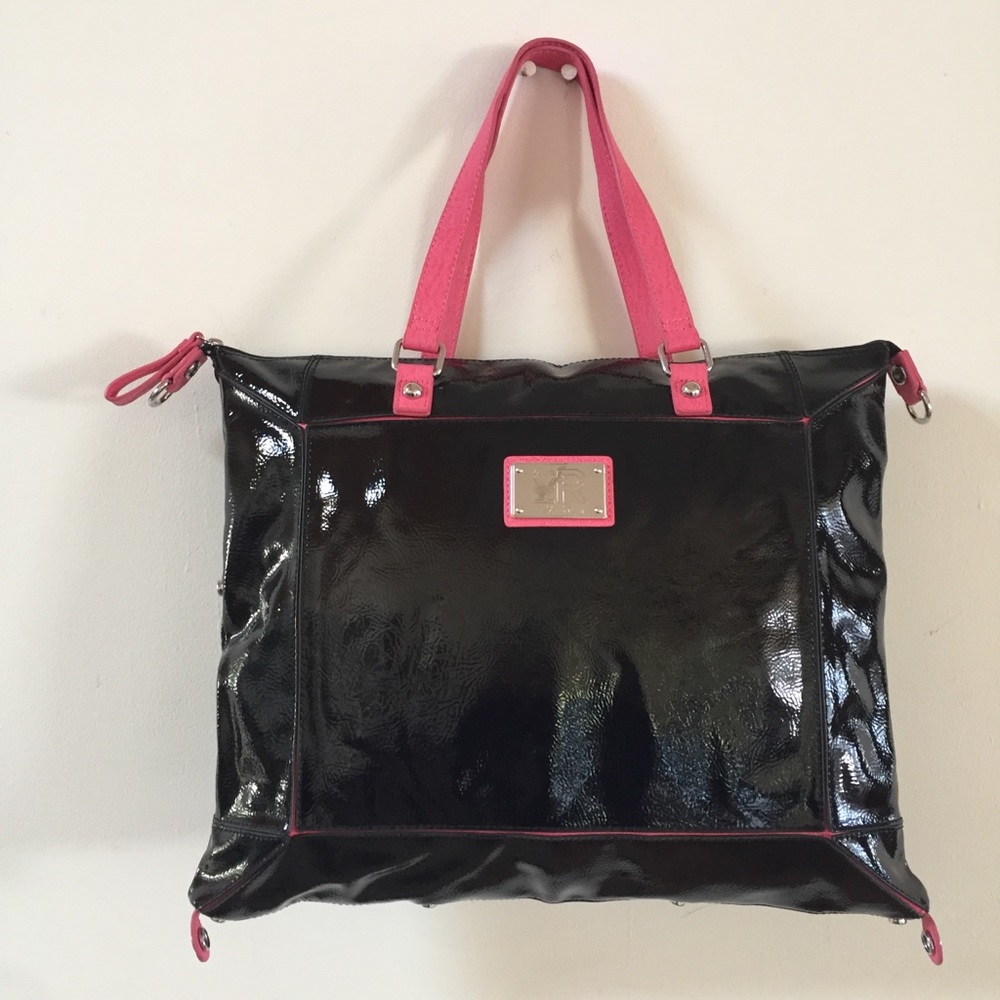 Kenneth Cole Bag